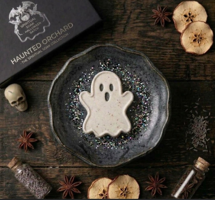 Haunted Orchard - Foaming Fizzy Bath Bomb